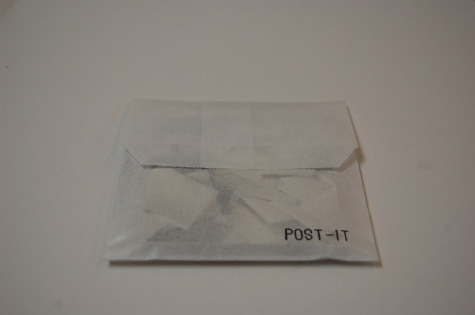 Post-it - Blocs de post-it imprimés - Multiple édité à 200 exemplaires - Non numéroté, non signé - 2014